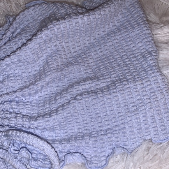 ✨2 SUMMER TOPS✨ - Picture 11 of 11